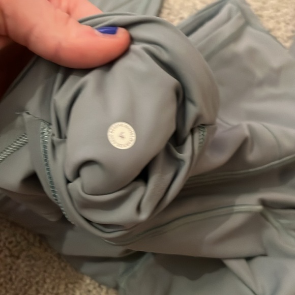 LULULEMON SIZE 4 BLUE LEGGINGS - Picture 4 of 5